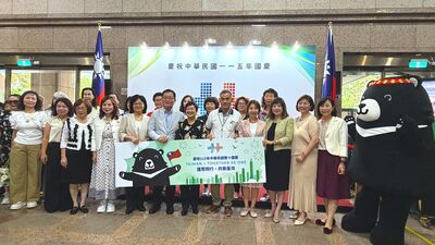 迎國慶!逾4千僑胞返台 僑委會祭最高4000元旅補+藍綠白團結包