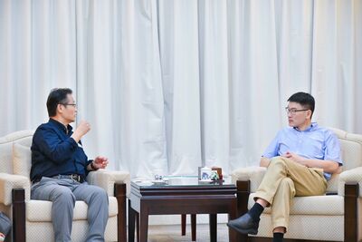 引進紀錄片遭跨境鎮壓 陸委會邀當事人「與梁文傑對談」