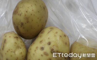 華元食品進口美國馬鈴薯「茄鹼」超標 逾339公噸邊境退運銷毀