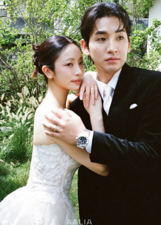 ▲▼《善宰》男星宋智浩要結婚了！娶交往多年女友　婚紗照甜蜜曝光。（圖／翻攝自aalia_official_ IG）