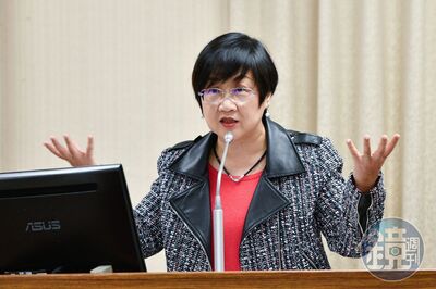 徐佳青再被爆「睡過頭要駐外人員幫收行李」!網友:慢了就被她罵