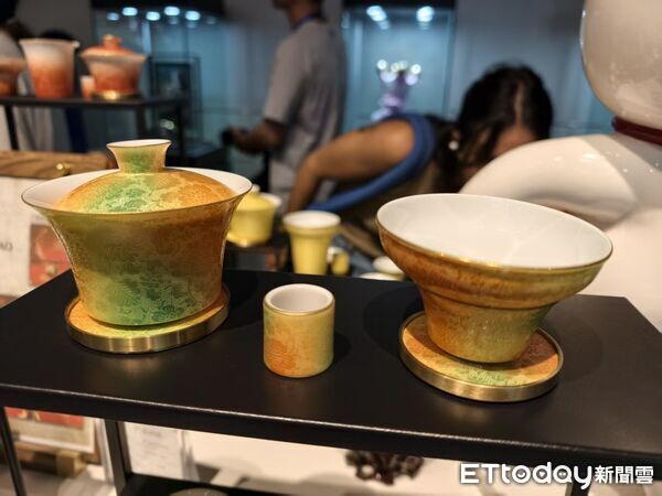 ▲▼ 景德鎮創新專題  、摔不破杯子、乾隆時期「扒花」非遺傳承          。（圖／記者任以芳攝）