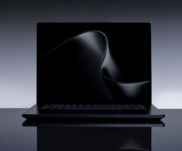 微軟聯手 NVIDIA 拚最強 AI PC!稱新筆電比 MacBook 快 6.2 倍