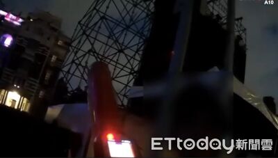 白目男國慶日前瞎搞!信義區喝完酒醉闖總統府管制區 這下慘了