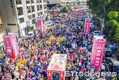 「粉紅超跑」再臨嘉義! 連2天遶境慶祝大福興宮建廟360年