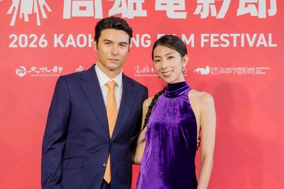 探班熱情喊寶貝被兒打槍「我在工作！」林辰唏默默退開　爆兒想當網紅求投資
