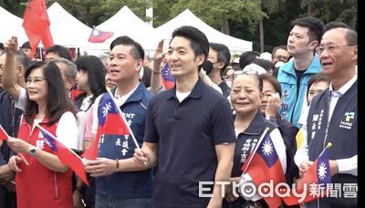 蔣萬安競選歌曲侵權用張育成畫面 沈伯洋緩頰:犯錯後態度最重要