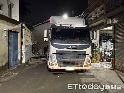 大貨車凌晨撞民宅圍牆! 台南男酒測超標送辦