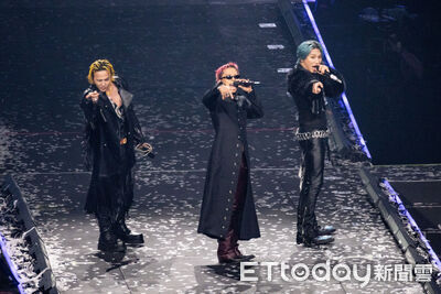 直擊／BIGBANG唱一半出包！太陽明顯失誤「神級唱功」曝光　歌迷震撼