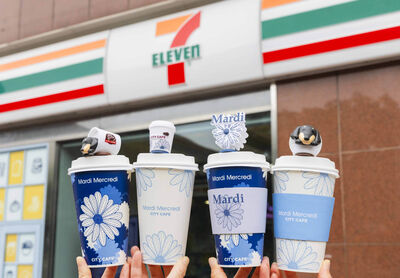 7-11聯名韓國潮牌推「發光小雛菊杯塞」　全家雙蛋早餐39元