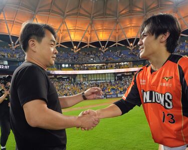 陳鏞基最後一舞敲安謝幕!象迷致敬高唱應援:台灣的驕傲