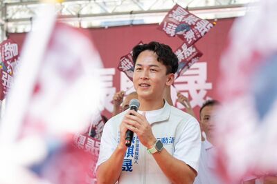 快訊／高雄市議員參選人涉賄！張騏晟限時200萬交保　父兄收押禁見
