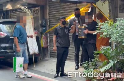 好心收留外甥遭狠砍20多刀慘死 家屬今午悲痛招魂場面哀戚