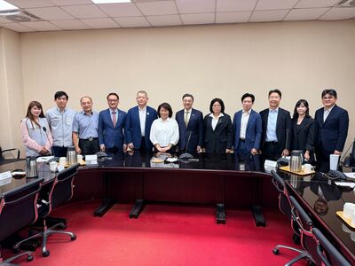 黃敏惠北上政院談交通 卓榮泰允助BRT接駁量能、協商輕軌經費