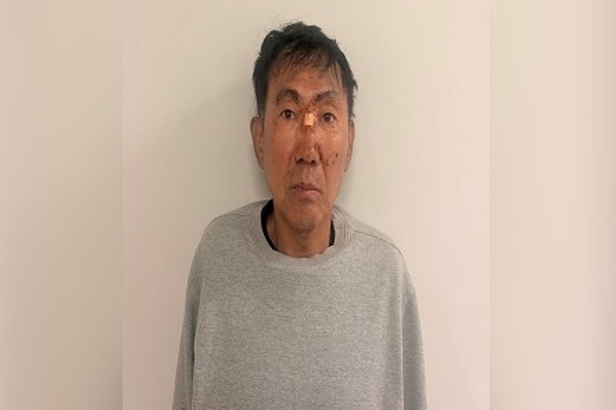 ▲▼南韓仁川某大型商業設施13日下午發生隨機砍人案,警方公布兇嫌長相與姓名,為59歲男性崔忠洛。(圖/仁川警察廳)