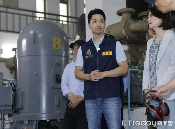 [新聞] 還沒宣布颱風假KTV已被訂爆　蔣萬安喊別輕忽「雨勢、風勢」 - 八卦 - PTT.BEST 批踢踢爆文