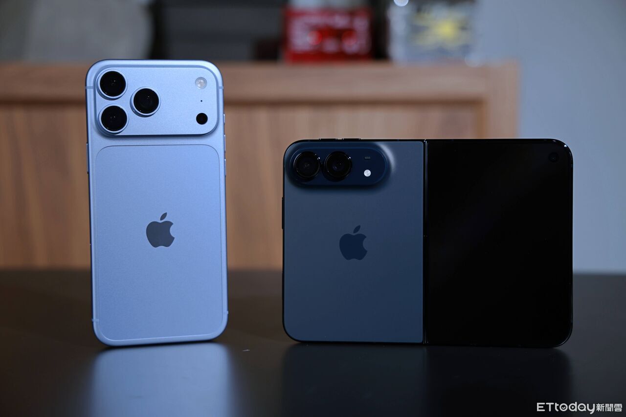 ▲▼       iPhone Duo,Duo,iPhoneDuo,摺疊      。（圖／記者蘇晟彥攝）