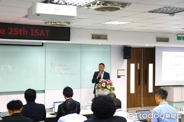 ▲南台科大舉辦第25屆先進科技國際研討會,邀集台灣、日本、菲律賓及越南4校師生交流AI與永續科技研究。(記者林東良翻攝,下同)