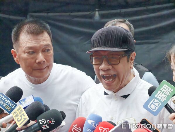 [新聞] 快訊／蔡康永讚蔣萬安演講稿很有力量　 - 政黑 - PTT.BEST 批踢踢爆文