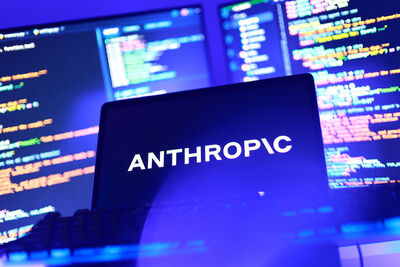 Anthropic IPO點燃AI熱度！　美股收高、台指期夜盤漲774點