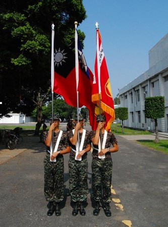 國軍海軍旗同國旗上軍艦要先敬禮 Ettoday政治新聞 Ettoday新聞雲