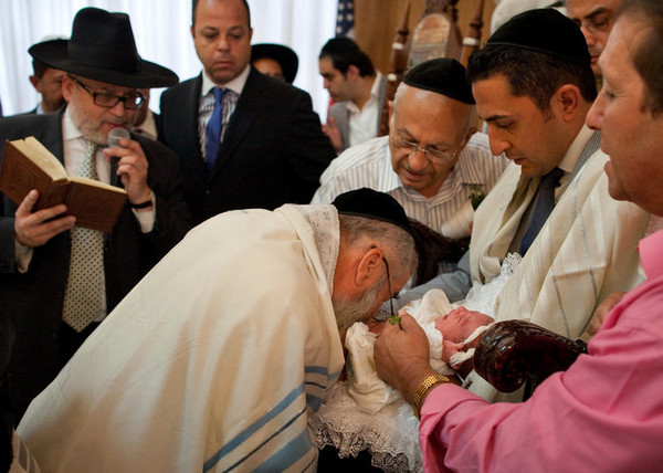 以色列男婴割礼图片